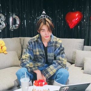 Meet your Posher, Jay